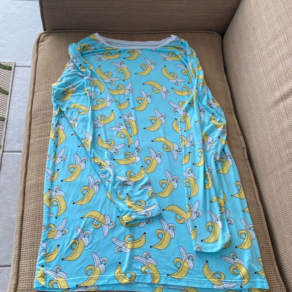 Ladies little sleepies Night Shirt Size Small